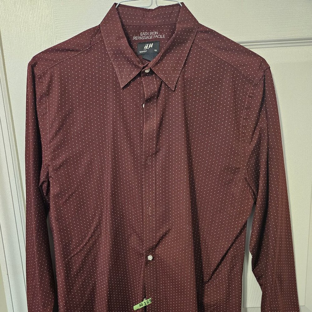 H&M Slim Large Maroon Button Down Shirt